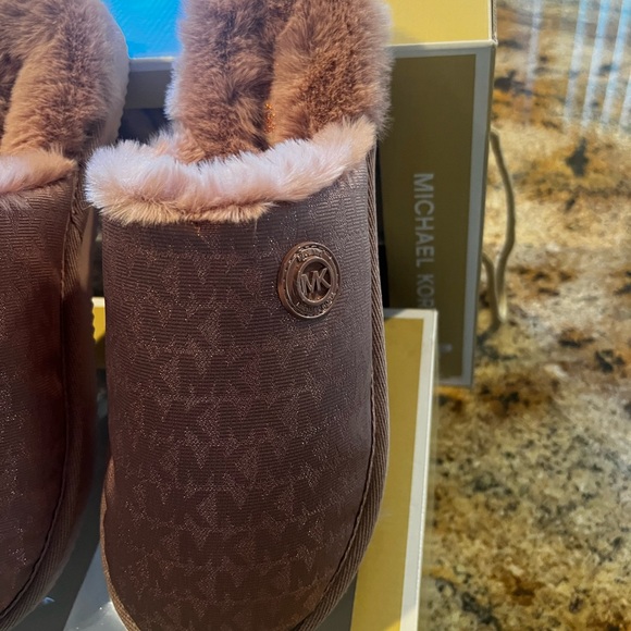 Michael Kors JANIS SLIPPER - Picture 3 of 6